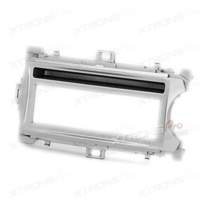 Toyota | Yaris | Armaturenbrett | 11-243